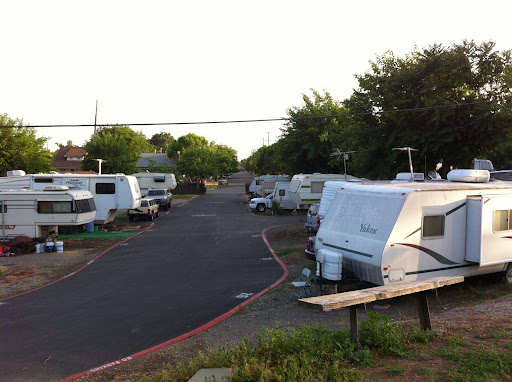 Outdoor Adventure Professional ﻿Boat Yard RV Park in ﻿Knights Landing CA